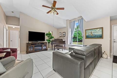 15884 North Road, Loxahatchee Groves FL - photo 11 of 47
