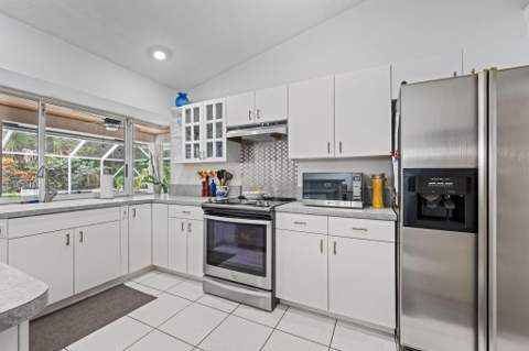 15884 North Road, Loxahatchee Groves FL - photo 15 of 47