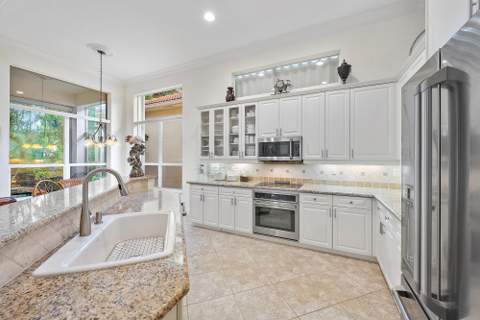 8464 Legend Club Drive, West Palm Beach FL - photo 14 of 68