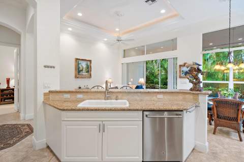 8464 Legend Club Drive, West Palm Beach FL - photo 16 of 68
