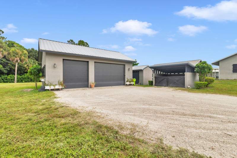 4 bedroom Single Family Residence at 2770 E Road, Loxahatchee Groves, Loxahatchee Groves — photo 4