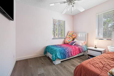 15822 SW 10th Street, Pembroke Pines FL - photo 20 of 39