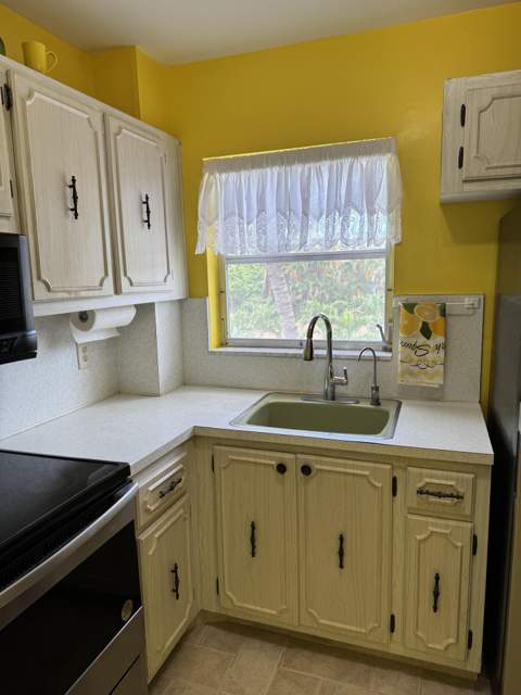 650 Snug Harbor Drive #G310, Boynton Beach FL - photo 15 of 40