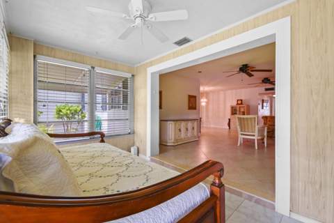 1097 Circle Terrace #C, Delray Beach FL - photo 10 of 36