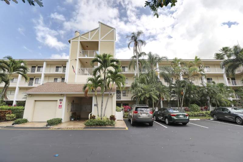 2 bedroom Condominium at 7270 Ashford Place #106, Huntington Lakes Sec Five Condos, Delray Beach — photo 4
