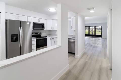 7270 Ashford Place #106, Delray Beach FL - photo 7 of 55