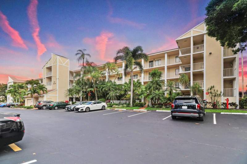 2 bedroom Condominium at 7270 Ashford Place #106, Huntington Lakes Sec Five Condos, Delray Beach — photo 2