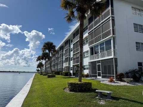 20 Yacht Club Drive #403, North Palm Beach FL - photo 24 of 28