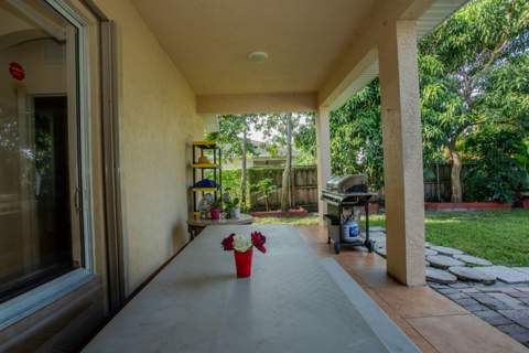 1518 SW Hutchins Street, Port St. Lucie FL - photo 23 of 30