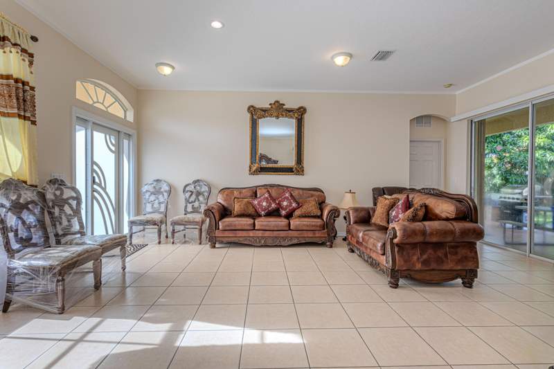 4 bedroom Single Family Residence at 1518 SW Hutchins Street, Port St Lucie Section 4, Port St. Lucie — photo 5