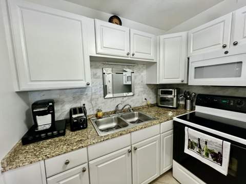 180 Tilford I, Deerfield Beach FL - photo 9 of 44