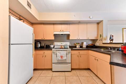 4240 San Marino Boulevard #108, West Palm Beach FL - photo 7 of 25