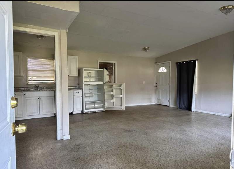 4 bedroom Single Family Residence at 3109 Avenue B Avenue, Home Acres Revised Plat Of Unit 2, Fort Pierce — photo 2