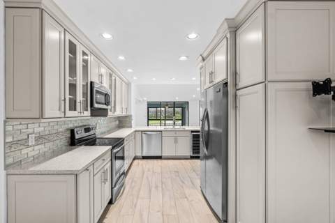 23 Eastgate Drive #B, Boynton Beach FL - photo 8 of 57