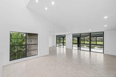 23 Eastgate Drive #B, Boynton Beach FL - photo 12 of 57