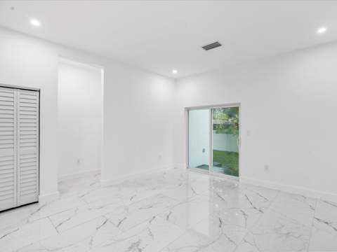 533 NW 16th Avenue, Fort Lauderdale FL - photo 9 of 27