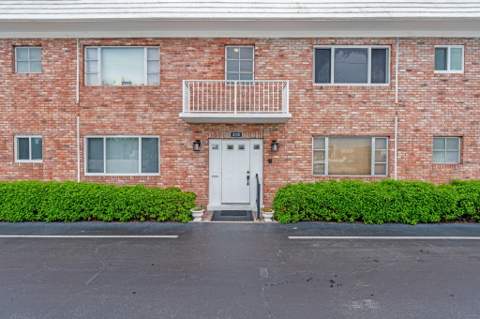 418 S Cypress Road #128, Pompano Beach FL - photo 9 of 52