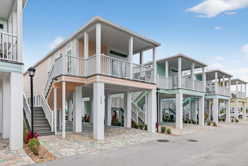 2 bedroom Manufactured Home at 300 NE Coastal Drive, Ocean Breeze, Jensen Beach — photo 4