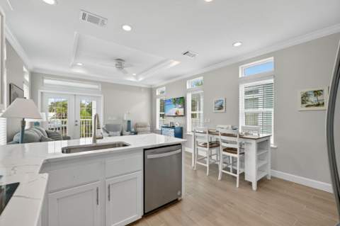 300 NE Coastal Drive, Jensen Beach FL - photo 9 of 44