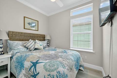 300 NE Coastal Drive, Jensen Beach FL - photo 11 of 44