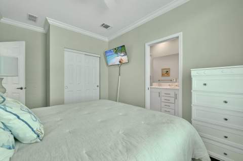 300 NE Coastal Drive, Jensen Beach FL - photo 18 of 44