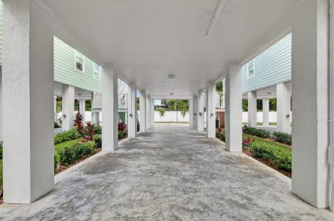 300 NE Coastal Drive, Jensen Beach FL - photo 23 of 44