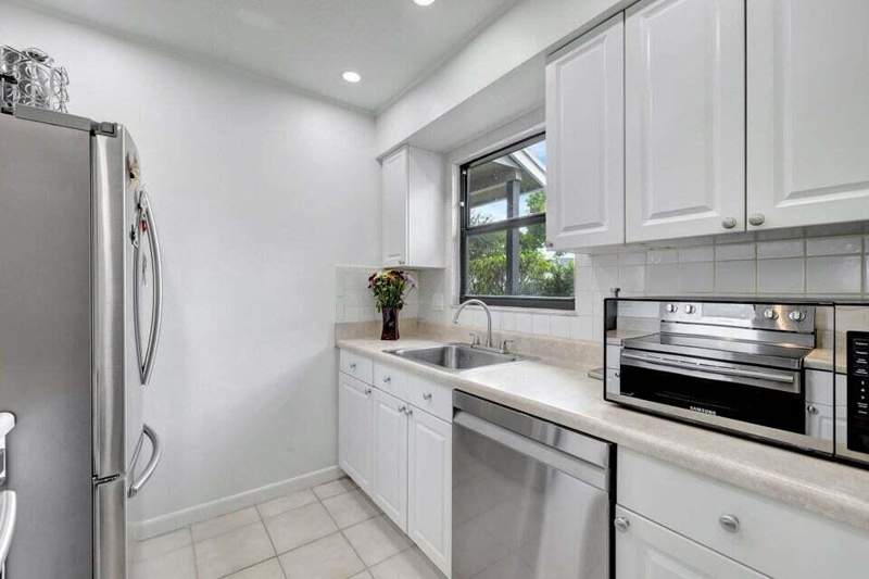 3 bedroom Townhouse at 5903 Channel Drive, Canalake Replat, Greenacres — photo 3
