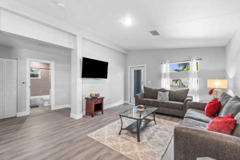 408 SW 4th Street, Delray Beach FL - photo 8 of 31
