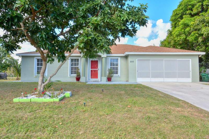 3 bedroom Single Family Residence at 220 W Arbor Avenue, River Park Unit 1, Port St. Lucie — photo 2