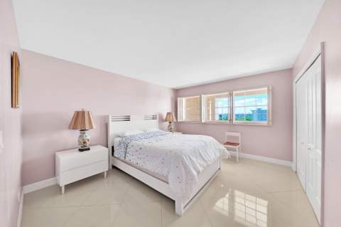 2940 N Course Drive #811, Pompano Beach FL - photo 8 of 30