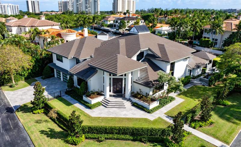 5 bedroom Single Family Residence at 4698 Sanctuary Lane, Sanctuary, Boca Raton — photo 3