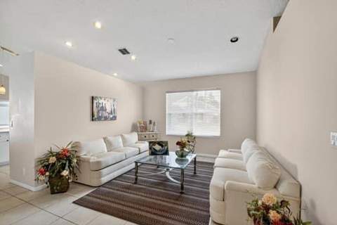 10299 Utopia Circle, Boynton Beach FL - photo 7 of 50