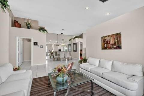 10299 Utopia Circle, Boynton Beach FL - photo 9 of 50