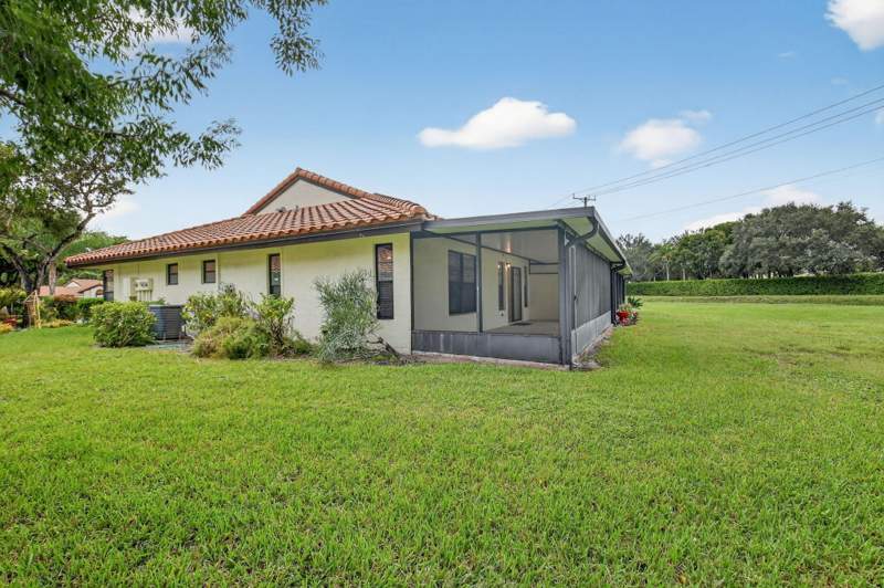 2 bedroom Villa at 5477 Atlantic Palm Court #B, Palm Chase Condo, Boynton Beach — photo 4