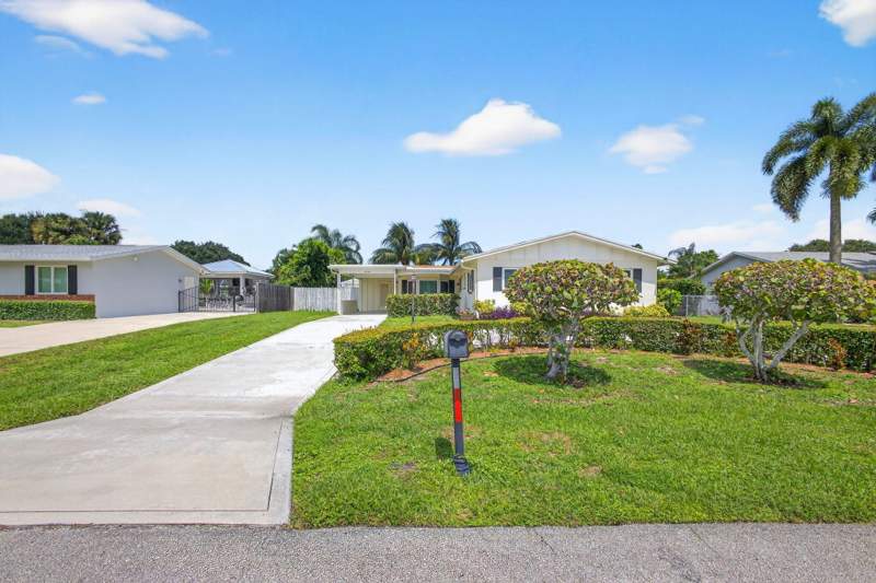 3 bedroom Single Family Residence at 4359 Gardenia Drive, Palm Beach Gardens 6, Palm Beach Gardens — photo 2