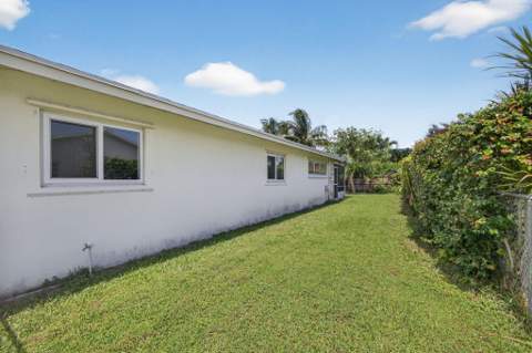 4359 Gardenia Drive, Palm Beach Gardens FL - photo 9 of 51