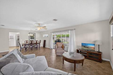 4359 Gardenia Drive, Palm Beach Gardens FL - photo 24 of 51