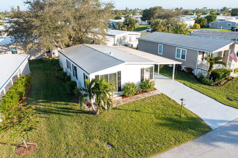2 bedroom Manufactured Home at 95 N North Warner Drive, Pinelake Village, Jensen Beach — photo 5