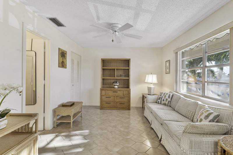2 bedroom Condominium at 1050 Citrus #202, Pines of Delray, Delray Beach — photo 5