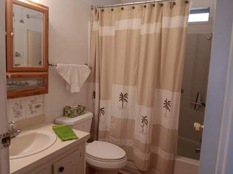 7781 SE Shenandoah Drive, Hobe Sound FL - photo 10 of 28