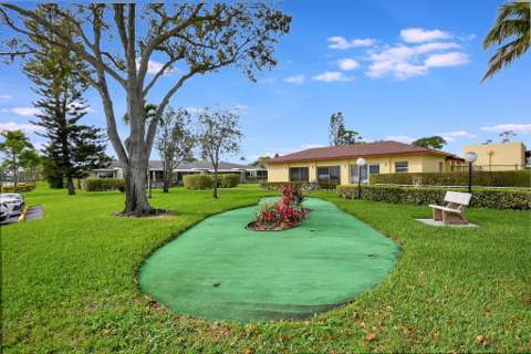 2411 Papaya Drive #103, Delray Beach FL - photo 18 of 23