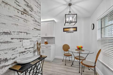 2411 Papaya Drive #103, Delray Beach FL - photo 9 of 23