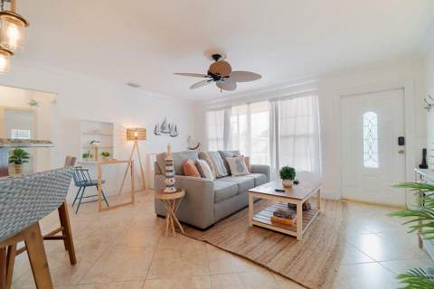 951 Green Street, West Palm Beach FL - photo 12 of 45