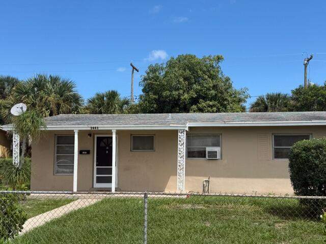 3 bedroom Single Family Residence at 1441 8th Street, Roosevelt Estates, West Palm Beach — photo 2