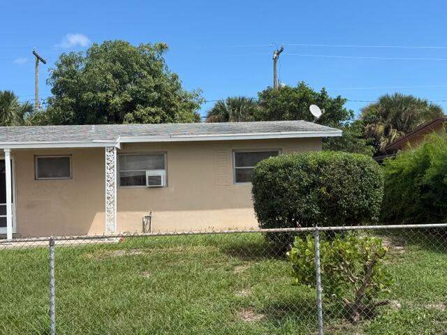 3 bedroom Single Family Residence at 1441 8th Street, Roosevelt Estates, West Palm Beach — photo 3