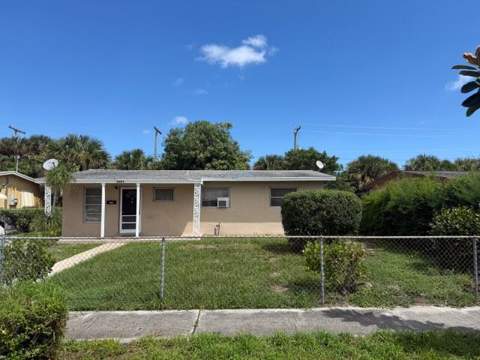 1441 8th Street, West Palm Beach FL - photo 7 of 8