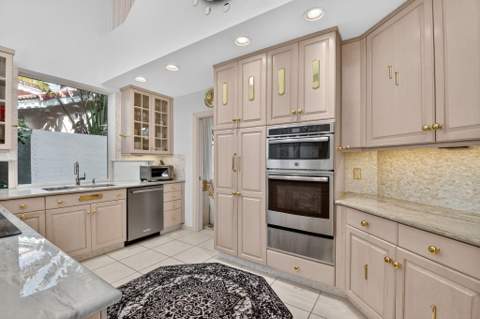16670 Senterra Drive, Delray Beach FL - photo 17 of 81