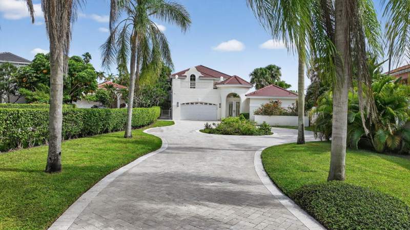 4 bedroom Single Family Residence at 16670 Senterra Drive, Royal Hidden Cove- Polo Club, Delray Beach — photo 3