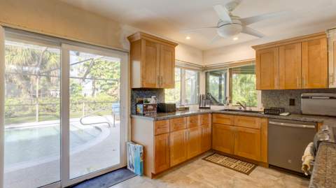 634 W Lakewoode Circle, Delray Beach FL - photo 16 of 59