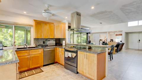 634 W Lakewoode Circle, Delray Beach FL - photo 18 of 59
